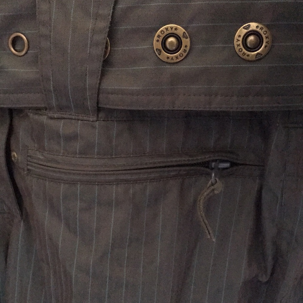 Roxy Snow coveralls. Taupe/turquoise pinstripes. Onesie. Hood/faux fur. Size S. - Picture 7 of 15